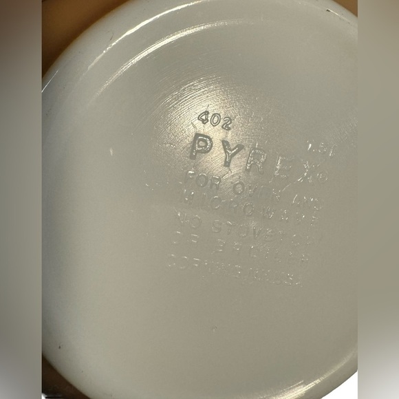 Pyrex Woodland Nesting Mixing Bowl #402 Tan White 1.5 L Great Condition - Picture 6 of 9